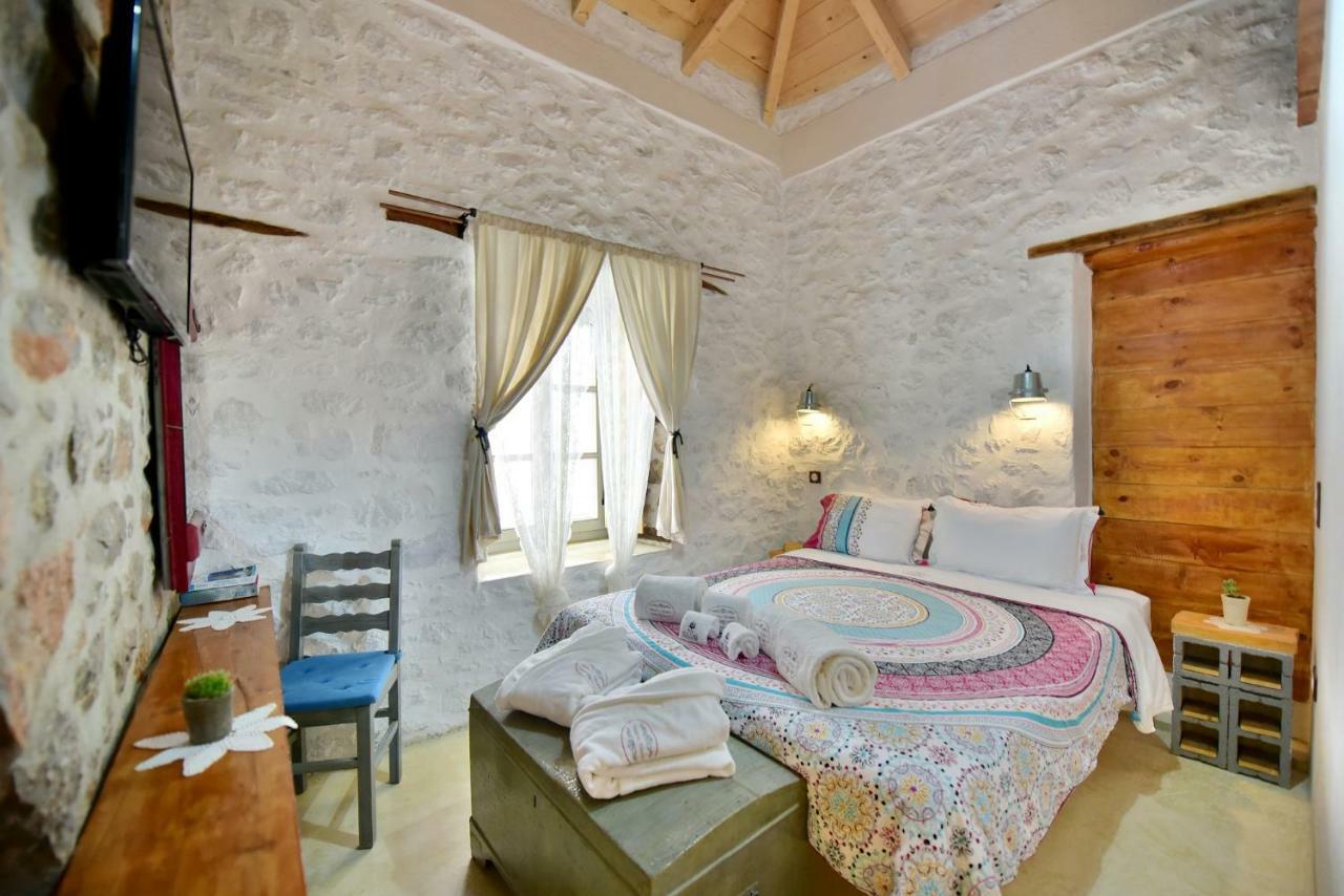 Mastoris Mansion Hotel Hydra  Buitenkant foto